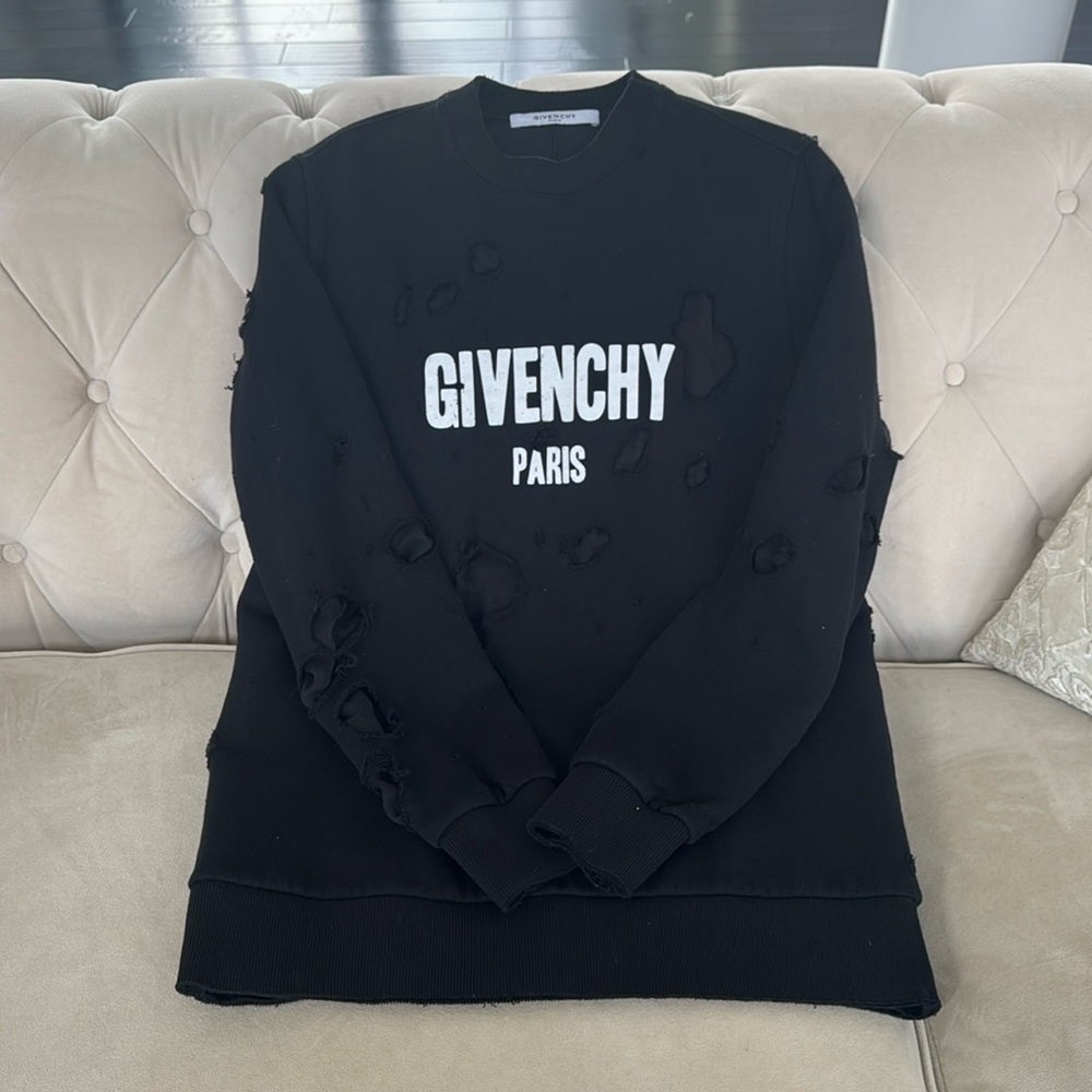 Authentic Givenchy sweatshirt/sweater.